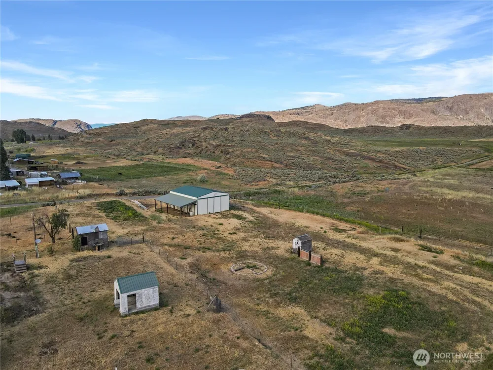 232 Greenacres Road Riverside, WA 98849