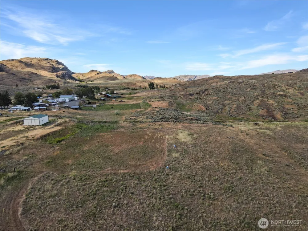 232 Greenacres Road Riverside, WA 98849