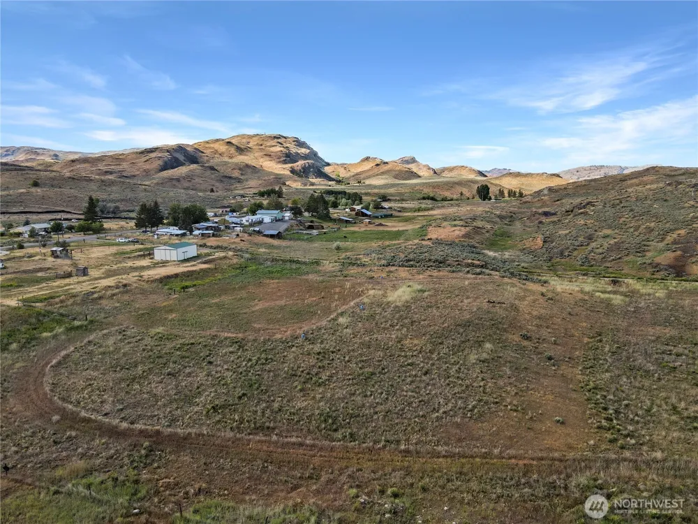 232 Greenacres Road Riverside, WA 98849