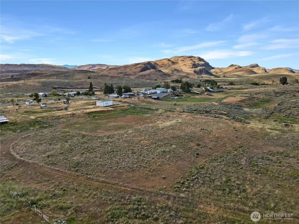 232 Greenacres Road Riverside, WA 98849