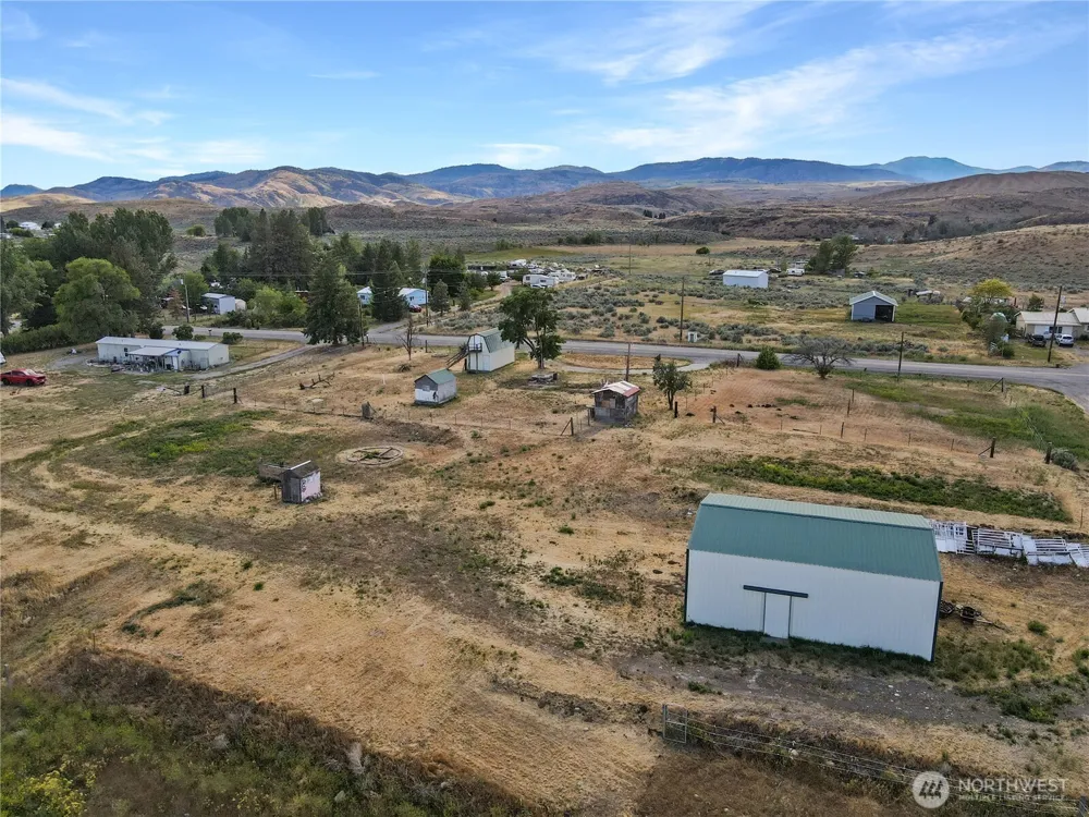 232 Greenacres Road Riverside, WA 98849
