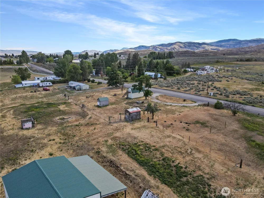 232 Greenacres Road Riverside, WA 98849