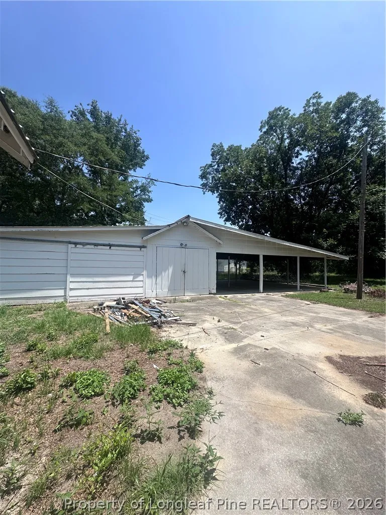 916 Aberdeen Road Laurinburg, NC 28352