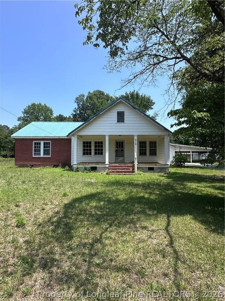 916 Aberdeen Road Laurinburg, NC 28352