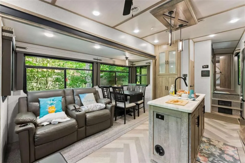 169 Magnificent Way Cleveland, GA 30528