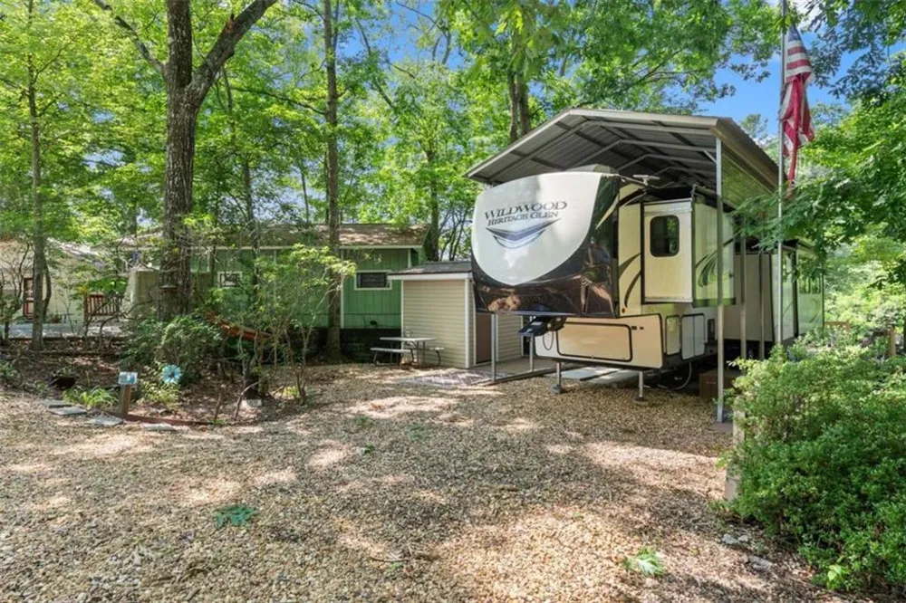 169 Magnificent Way Cleveland, GA 30528