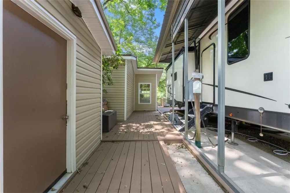 169 Magnificent Way Cleveland, GA 30528