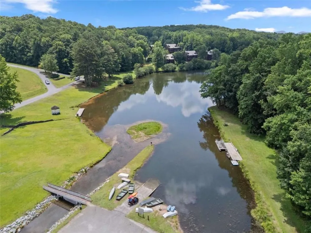 169 Magnificent Way Cleveland, GA 30528