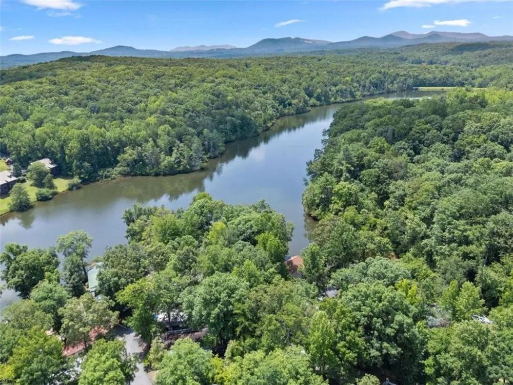 169 Magnificent Way Cleveland, GA 30528