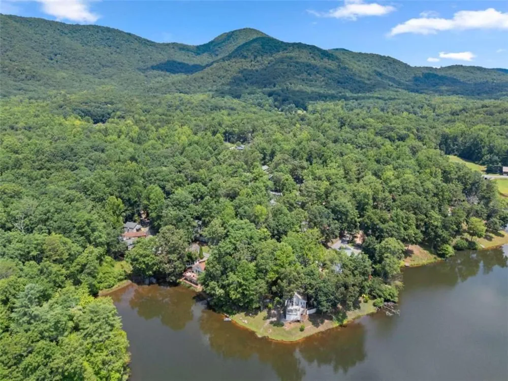 169 Magnificent Way Cleveland, GA 30528