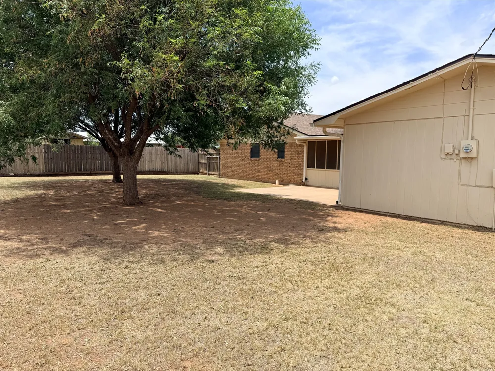 305 S Cleveland Avenue Aspermont, TX 79502