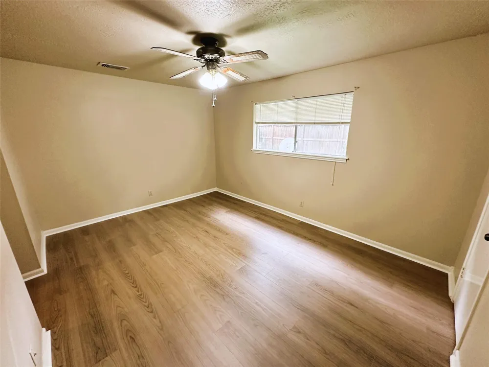 15127 Forest Lodge Drive Houston, TX 77070