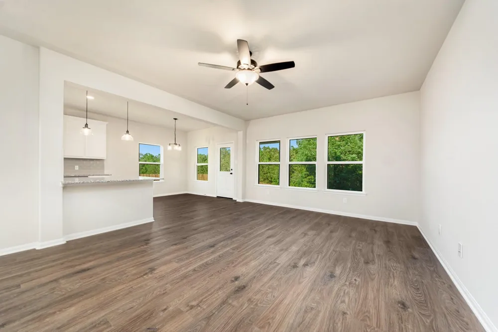 233 Crestview Drive West Columbia, TX 77486