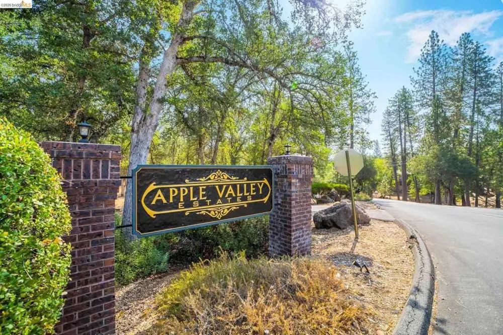 19015 Apple Valley Dr Sonora, CA 95370