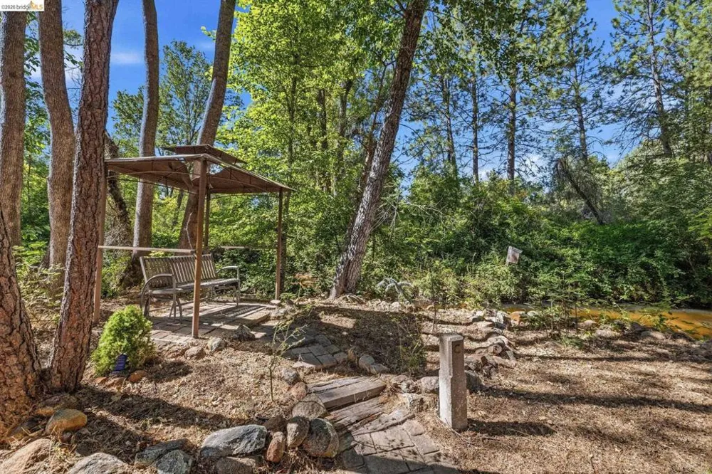 19015 Apple Valley Dr Sonora, CA 95370