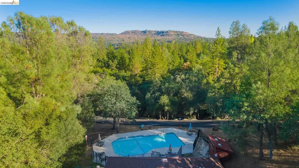 19015 Apple Valley Dr Sonora, CA 95370