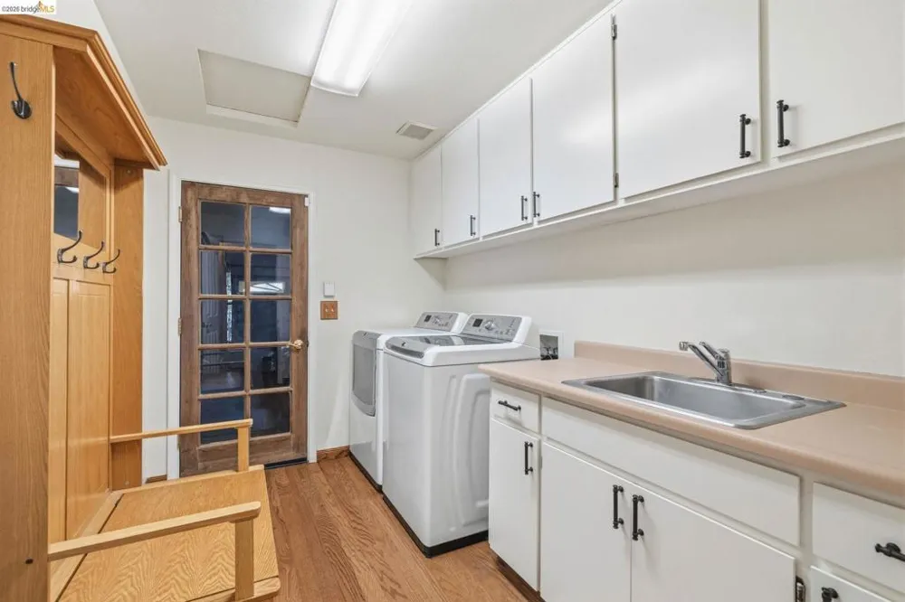 19015 Apple Valley Dr Sonora, CA 95370
