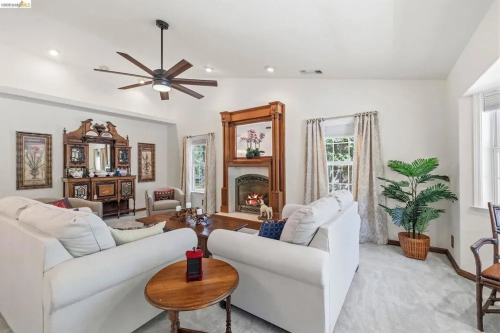 19015 Apple Valley Dr Sonora, CA 95370