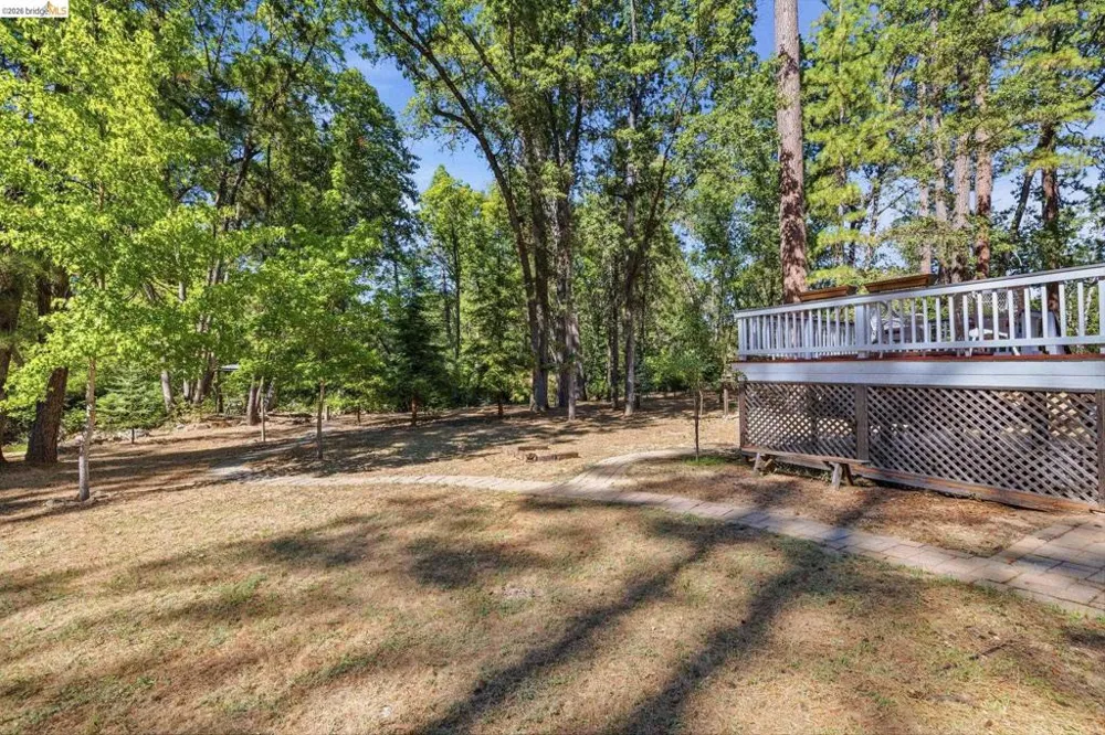 19015 Apple Valley Dr Sonora, CA 95370