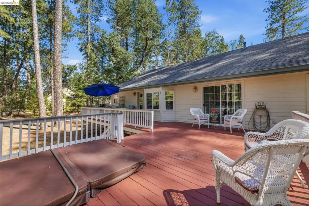 19015 Apple Valley Dr Sonora, CA 95370