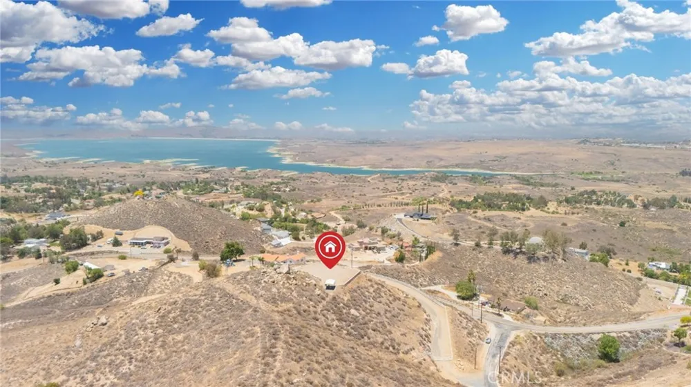 20825 Lakemount Court Perris, CA 92570