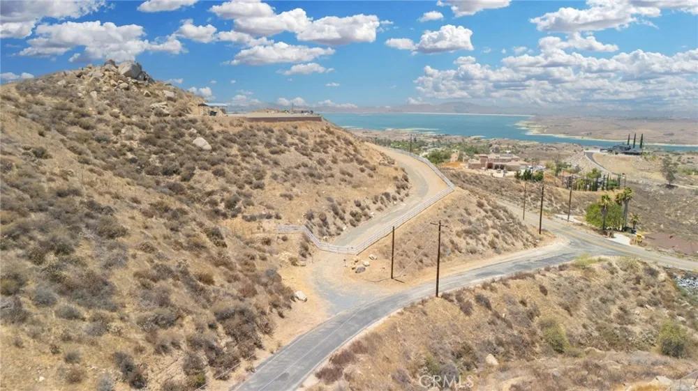 20825 Lakemount Court Perris, CA 92570