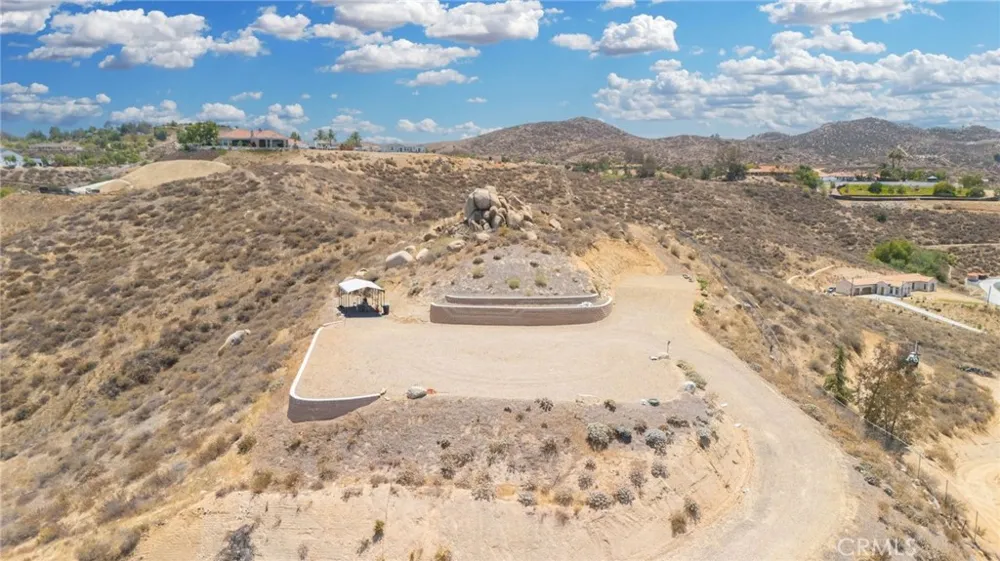 20825 Lakemount Court Perris, CA 92570