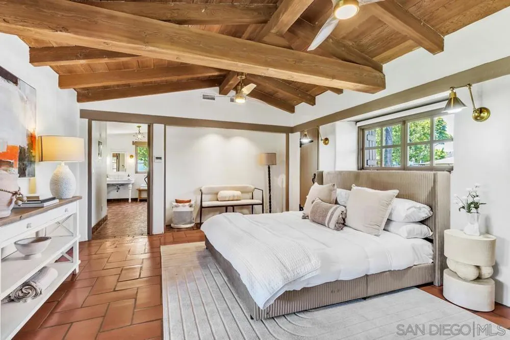 200 Palm Avenue Coronado, CA 92118