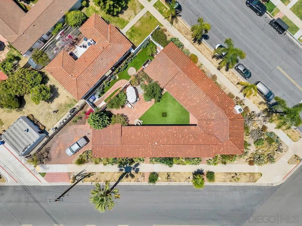 200 Palm Avenue Coronado, CA 92118