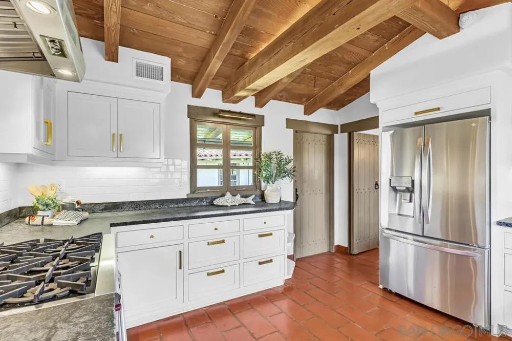 200 Palm Avenue Coronado, CA 92118