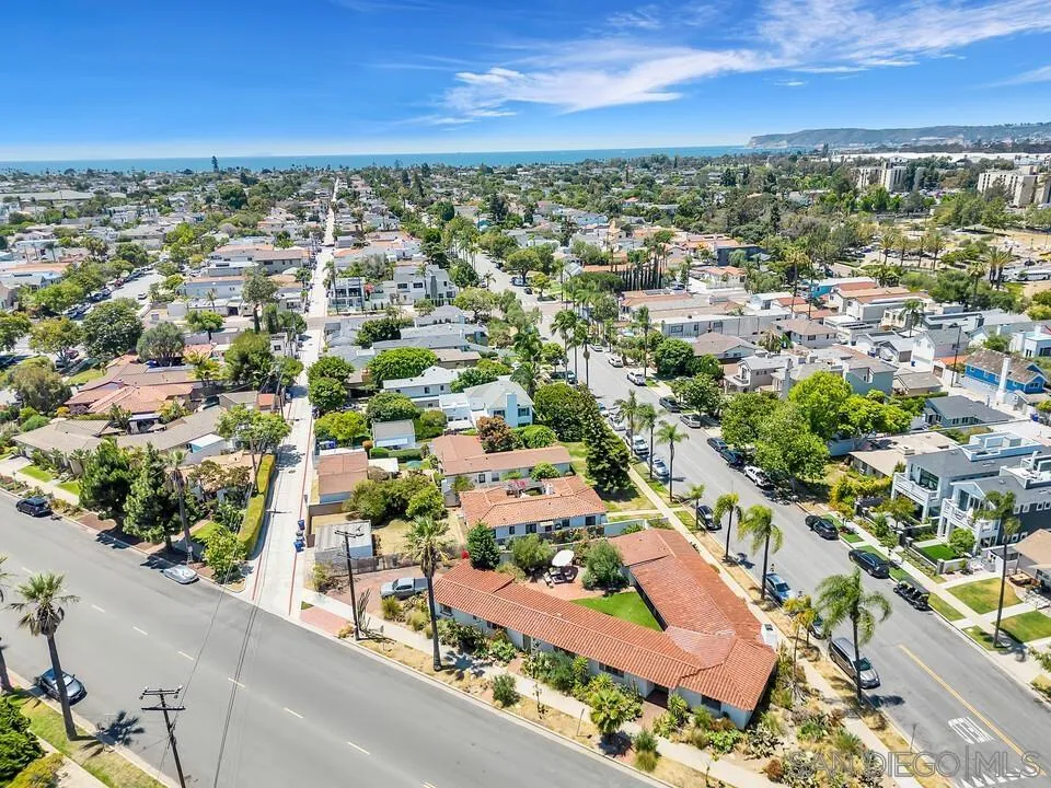200 Palm Avenue Coronado, CA 92118