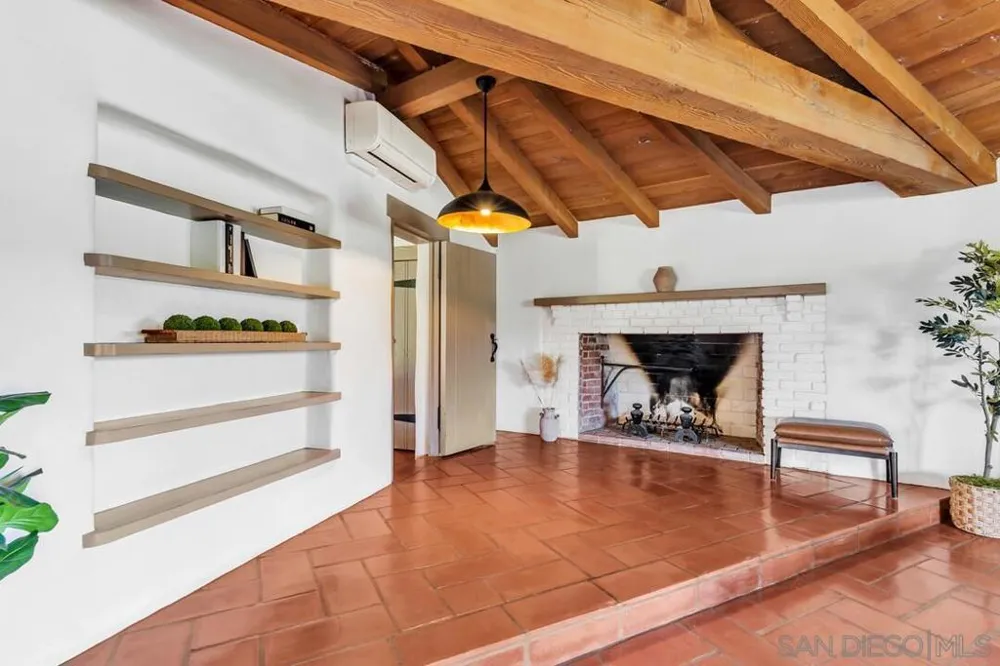 200 Palm Avenue Coronado, CA 92118
