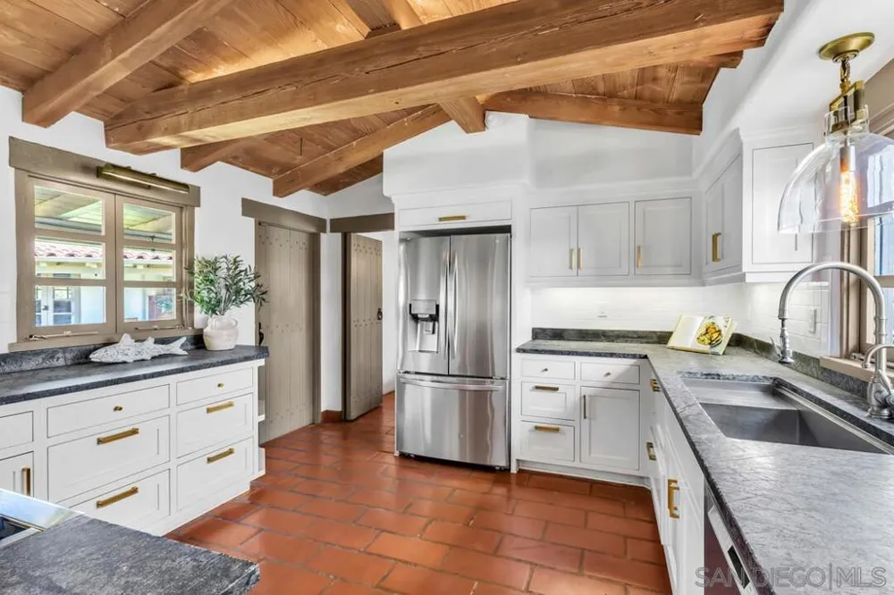 200 Palm Avenue Coronado, CA 92118