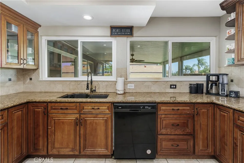 710 Broadmoor Court Corona, CA 92882