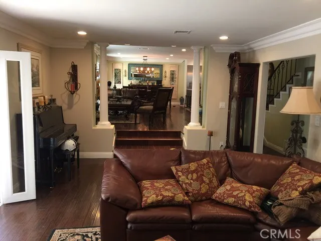 2849 Rustic Gate Orange, CA 92867