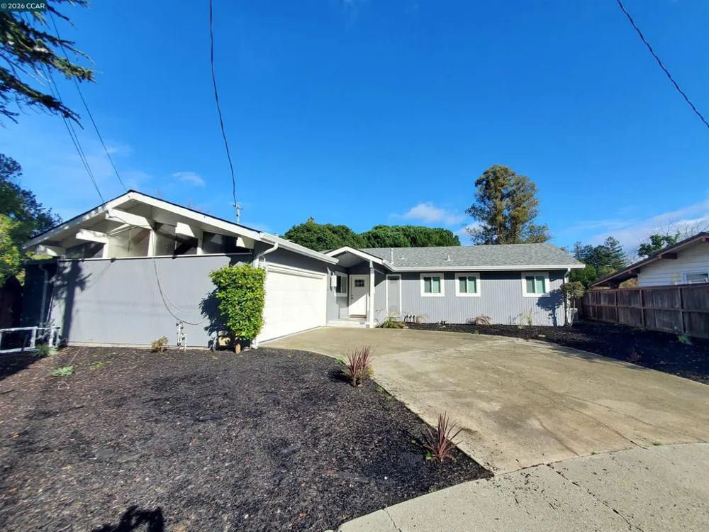 2420 Tomar Ct Pinole, CA 94564