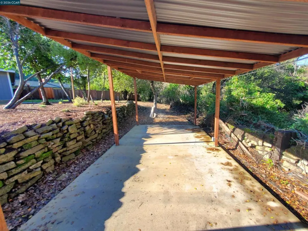 2420 Tomar Ct Pinole, CA 94564