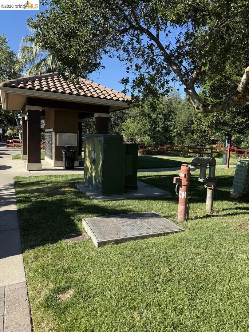 8434 Walerga RD #APT 315 Antelope, CA 95843