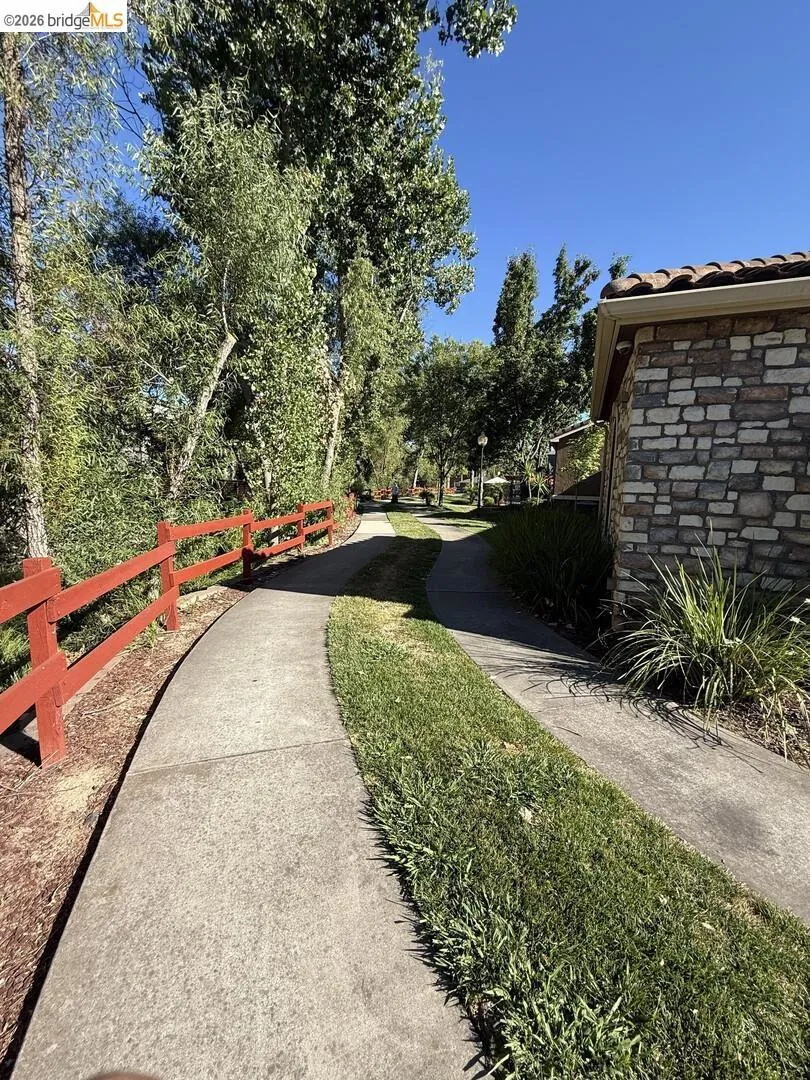 8434 Walerga RD #APT 315 Antelope, CA 95843