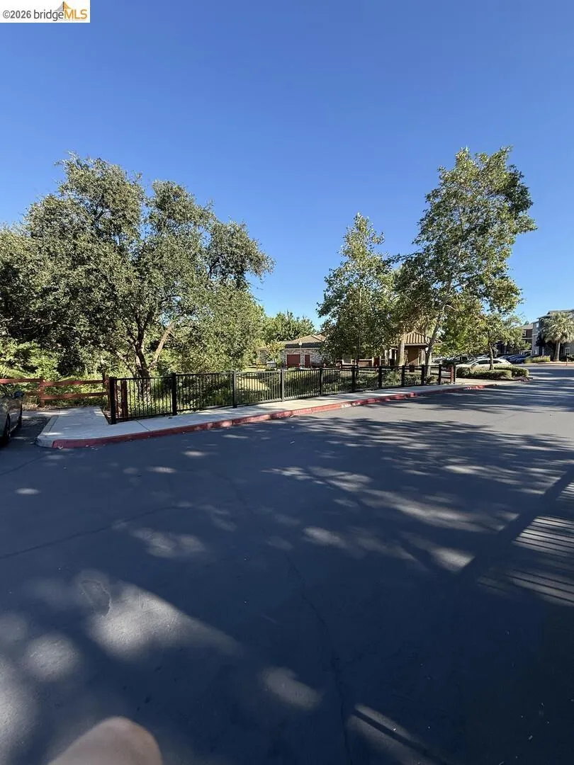 8434 Walerga RD #APT 315 Antelope, CA 95843