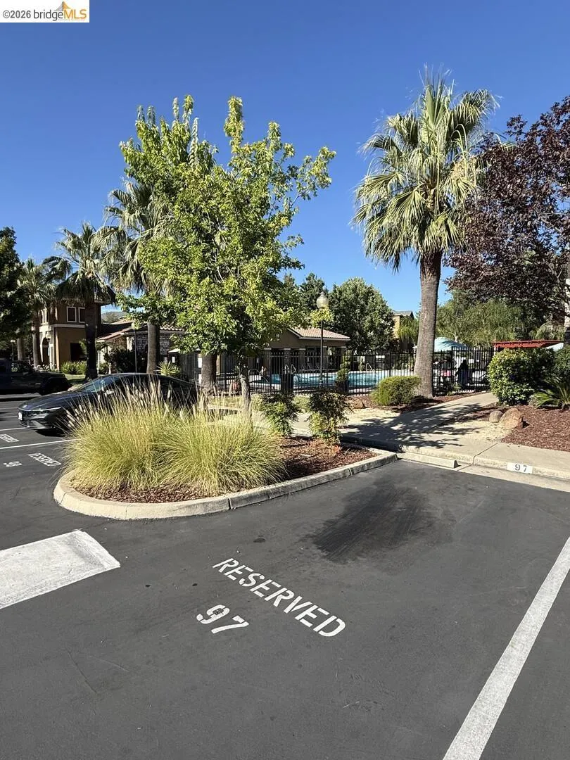 8434 Walerga RD #APT 315 Antelope, CA 95843