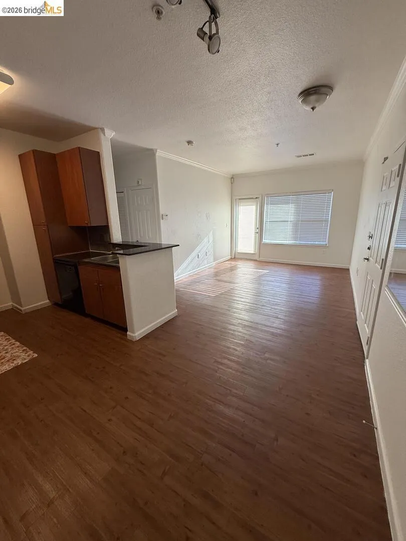 8434 Walerga RD #APT 315 Antelope, CA 95843