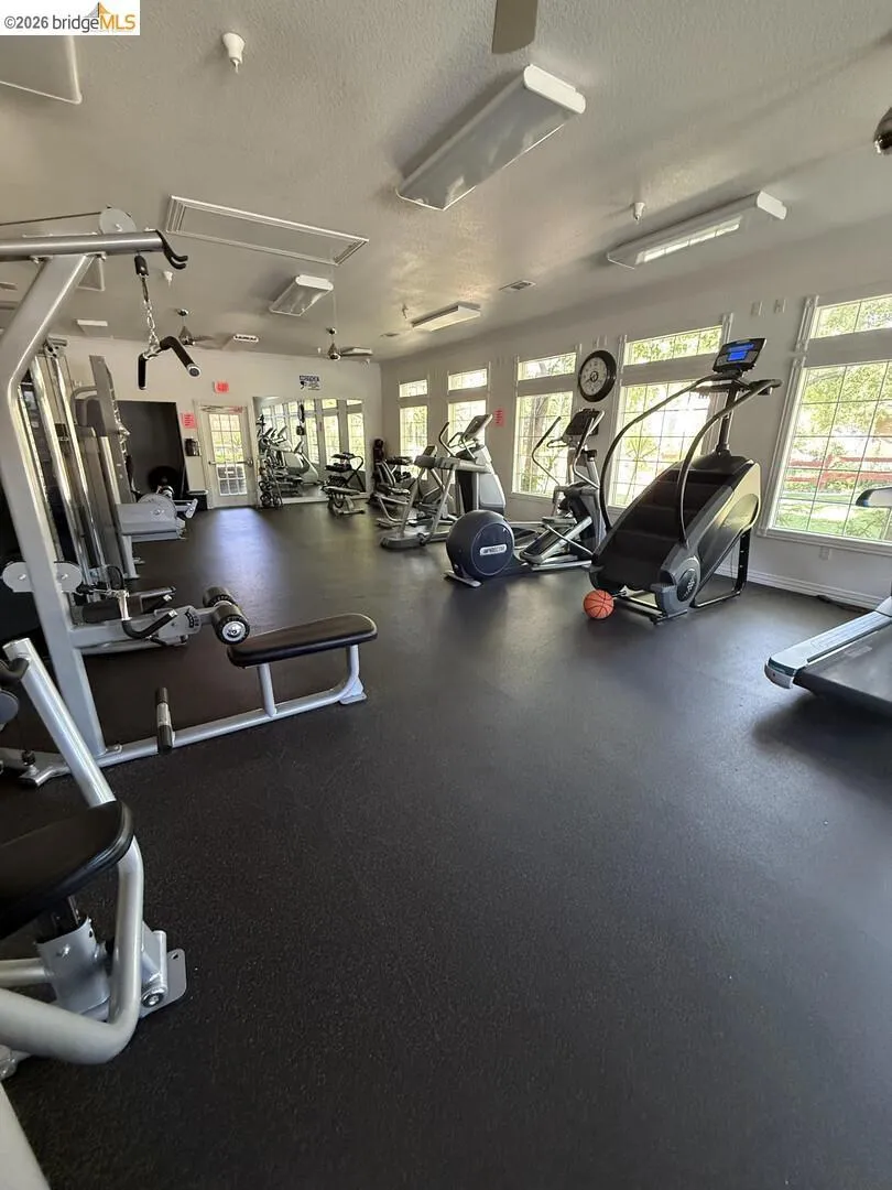 8434 Walerga RD #APT 315 Antelope, CA 95843