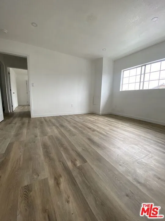 4214 Avalon Boulevard #8 Los Angeles, CA 90011