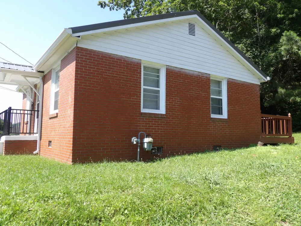 202 E Richland Ave Waverly, TN 37185