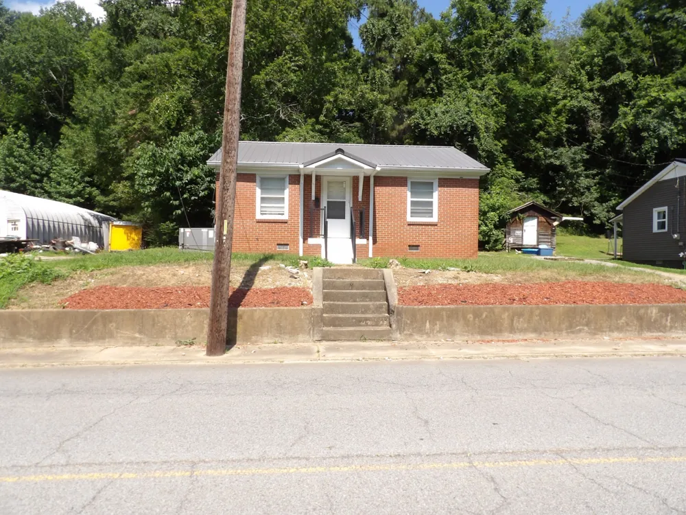 202 E Richland Ave Waverly, TN 37185