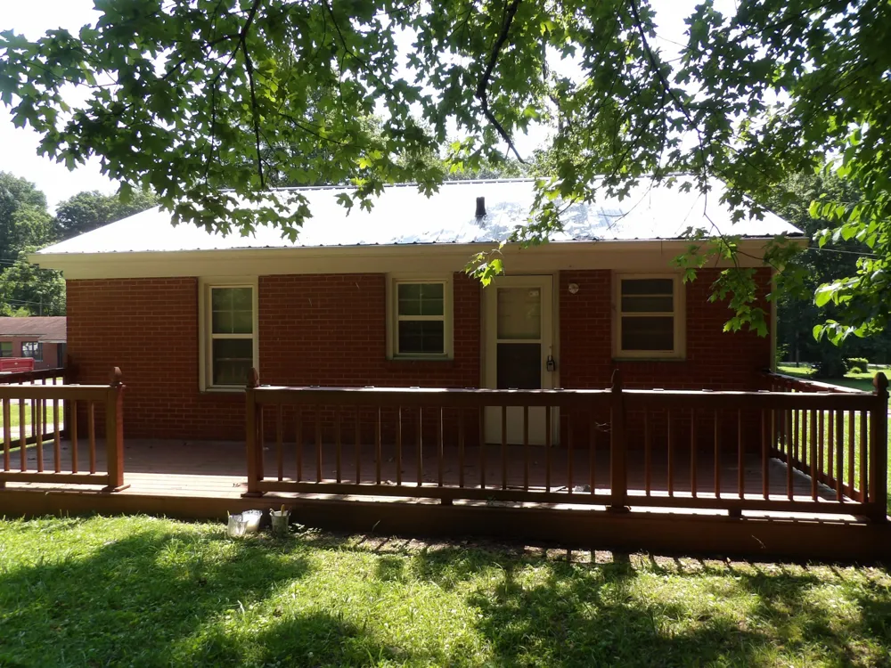 202 E Richland Ave Waverly, TN 37185