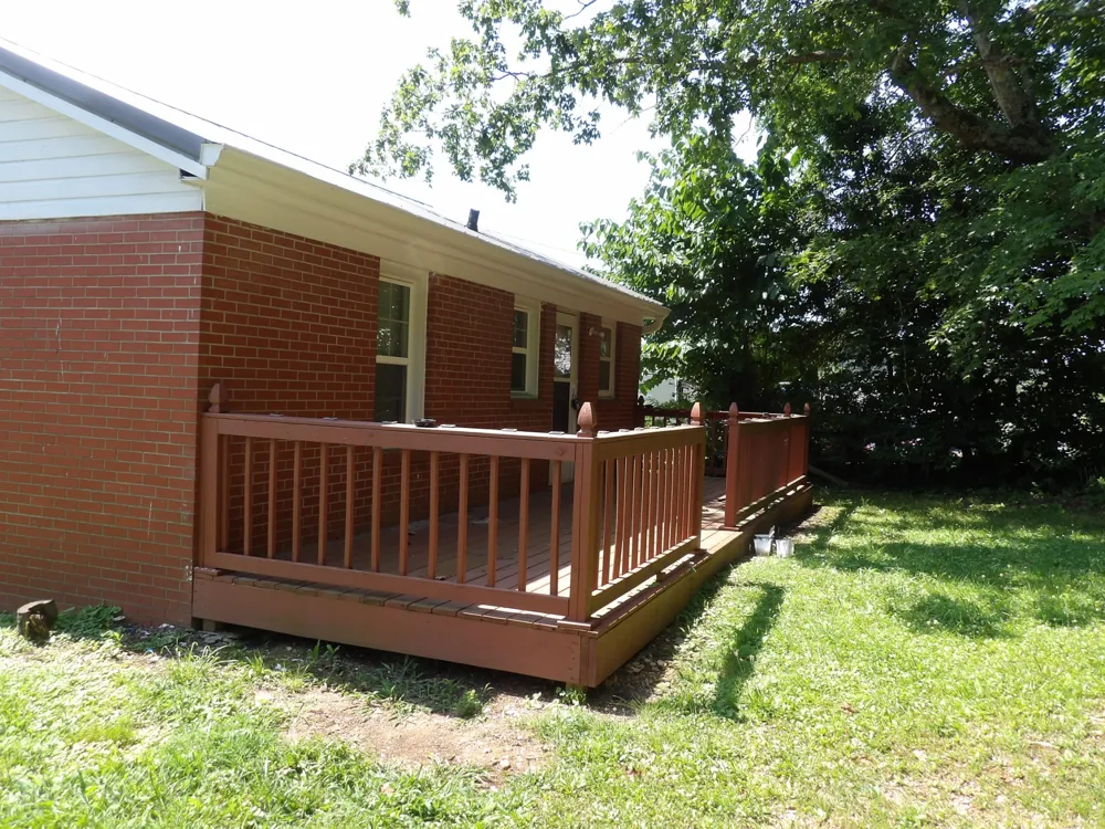 202 E Richland Ave Waverly, TN 37185