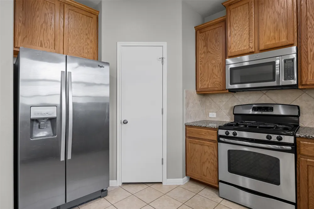 467 Twisted Oaks Lane Buda, TX 78610