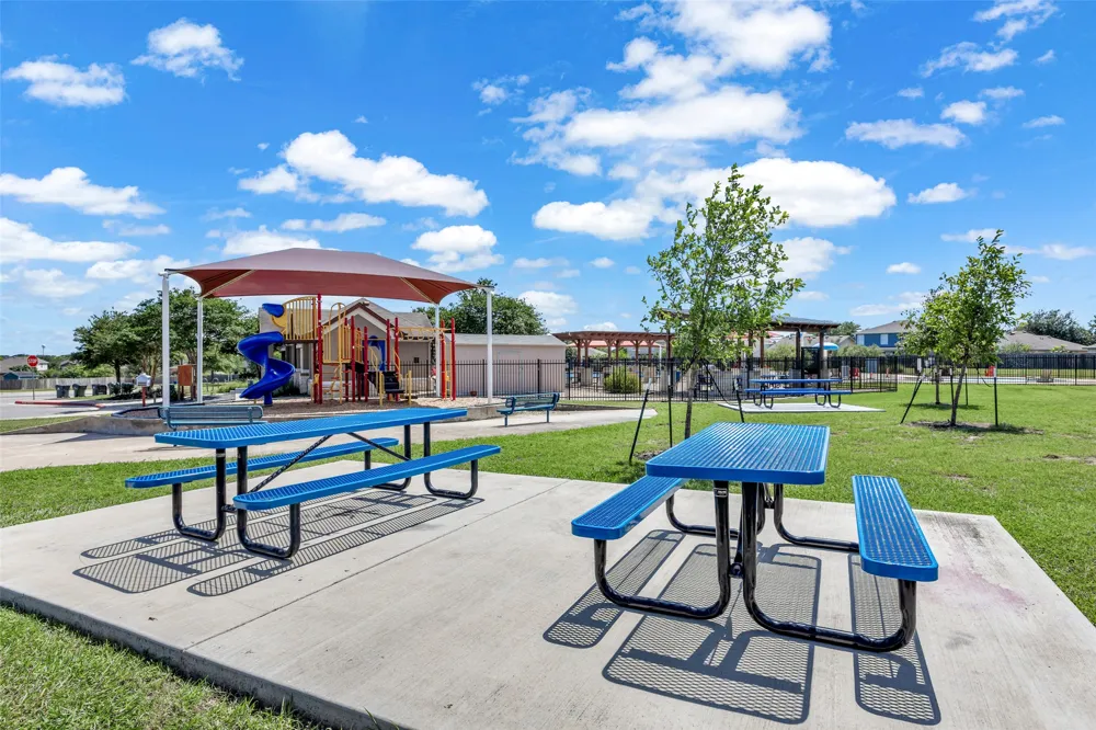 467 Twisted Oaks Lane Buda, TX 78610
